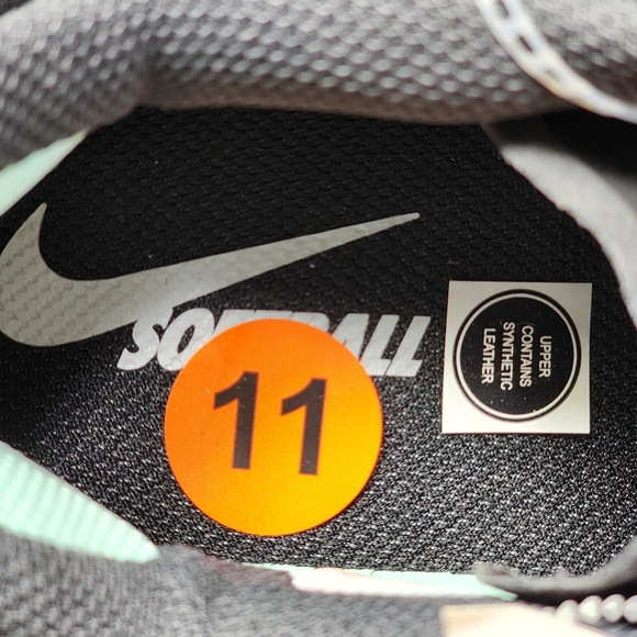 Nike Hyperdiamond 4 Elite Metal Fastpitch Women's Softball Cleats-Size 11 NWOT - Picture 11 of 11